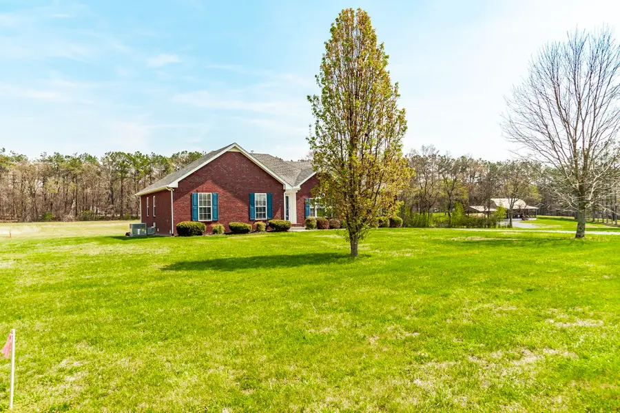 7535 Swift Rd, Greenbrier, TN 37073 - #2