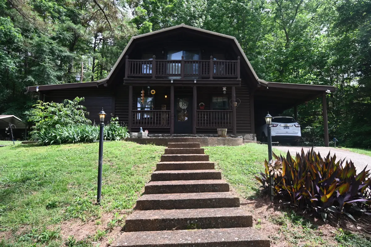 8821 Highway 412 E, Linden, TN 37096 - #1