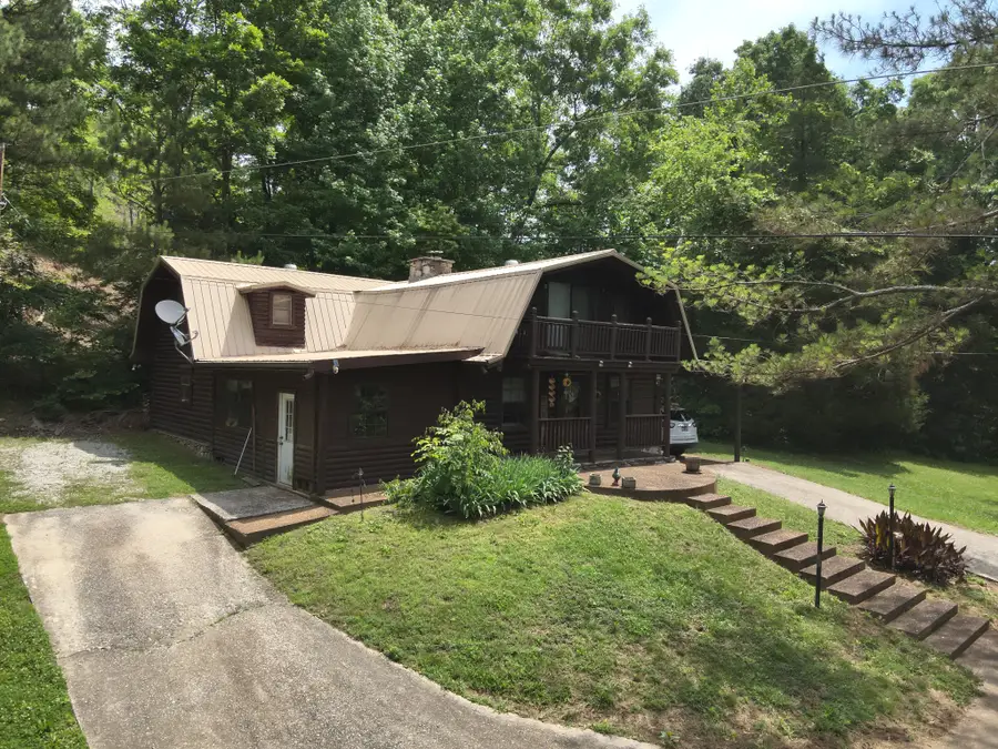8821 Highway 412 E, Linden, TN 37096 - #2