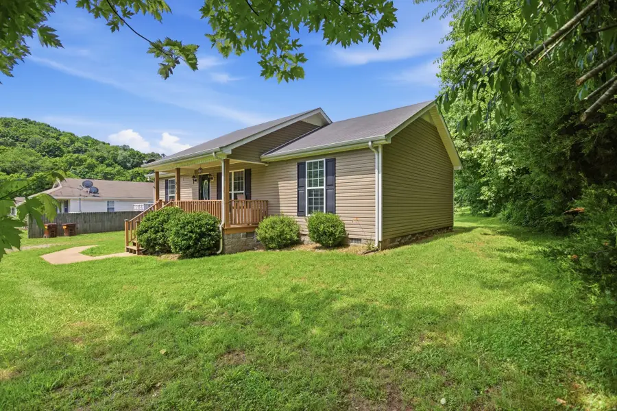 255 Drew Dr, Pulaski, TN 38478 - #2