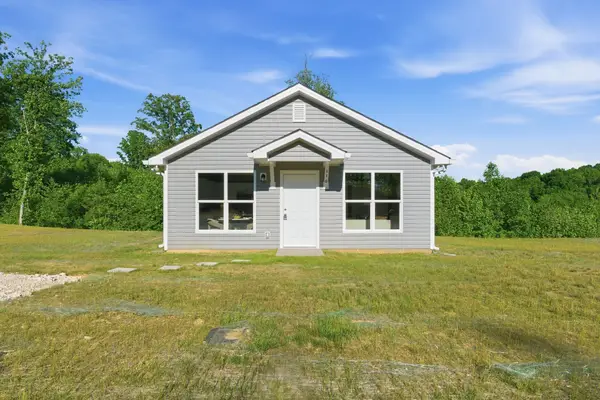 116 Hill Place, Dickson, TN 37055