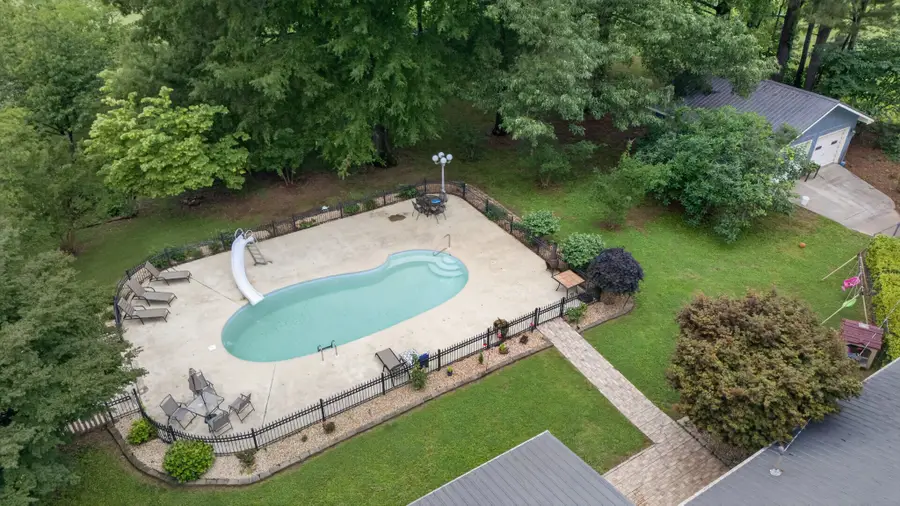 1405 Old Estill Springs Rd, Winchester, TN 37398 - #3