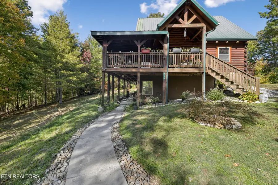 1029 Smithfield Rd, Tellico Plains, TN 37385 - #2