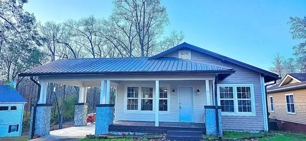 1322 Pennsylvania Avenue, Etowah, TN 37331