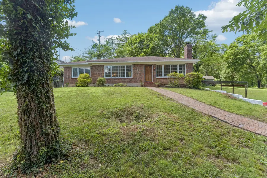 4411 Brush Hill Rd, Nashville, TN 37216 - #2