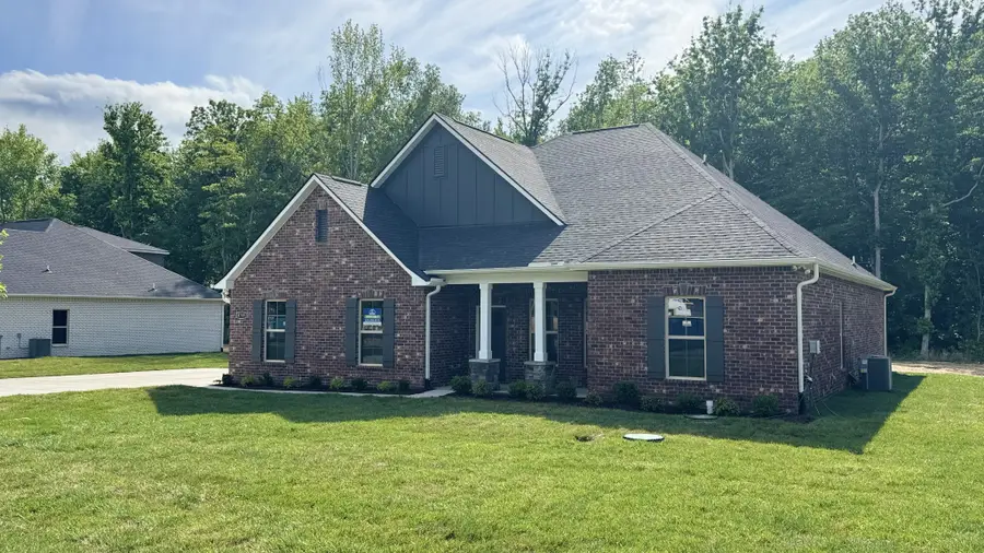 8709 Turnbull Dr, Pleasant View, TN 37146 - #2