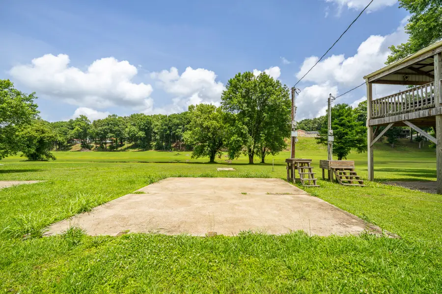 694 River Rd, Clifton, TN 38425 - #2