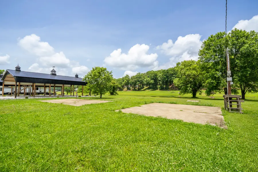 694 River Rd, Clifton, TN 38425 - #3