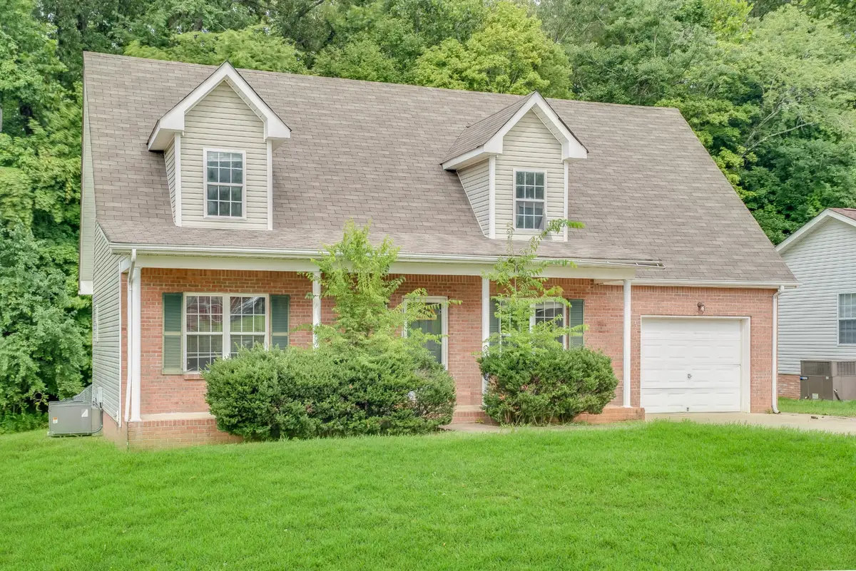 389 Brook Mead Dr, Clarksville, TN 37042 - #1