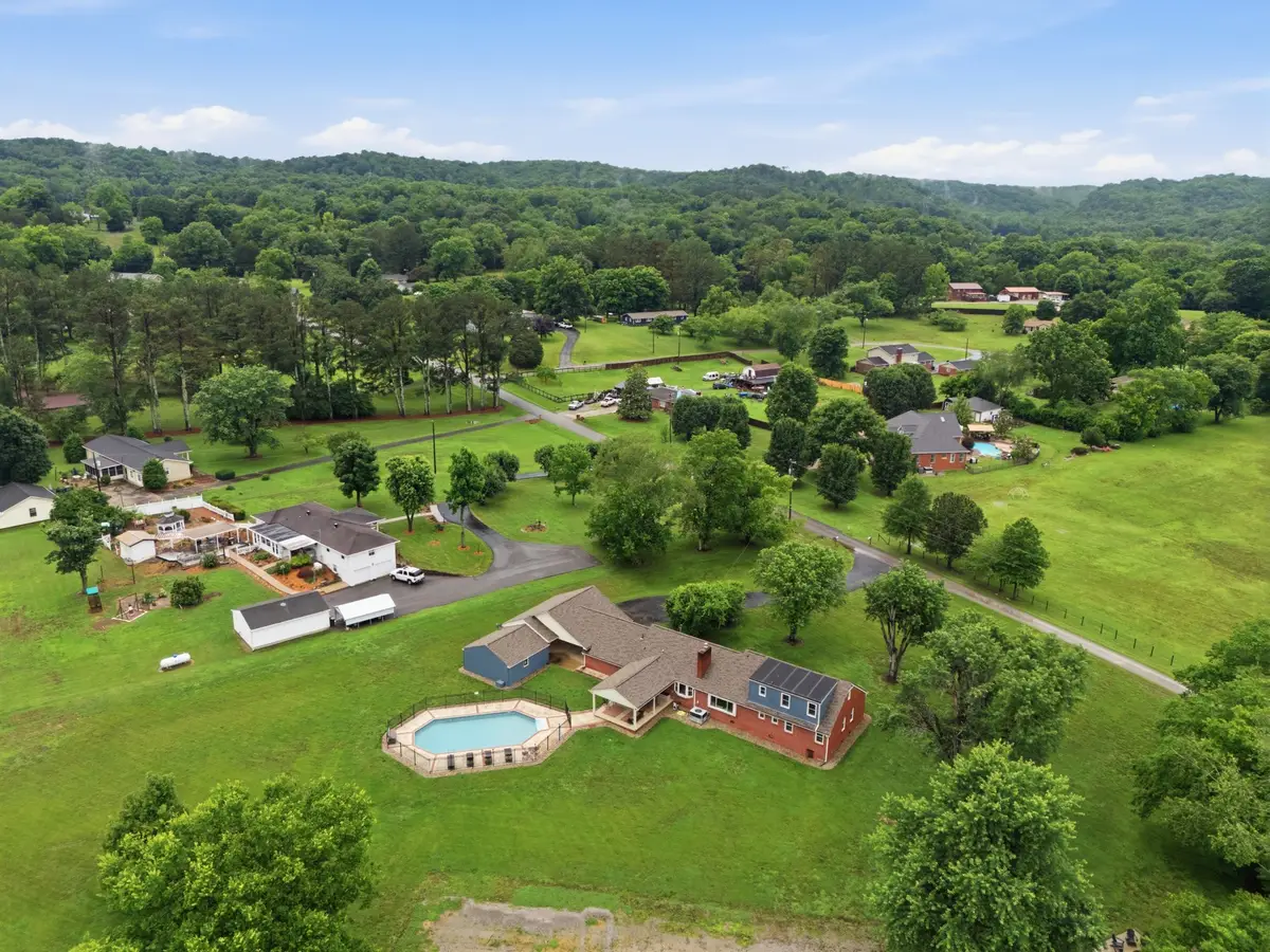 1108 Lakeview Dr, Ashland City, TN 37015 - #1
