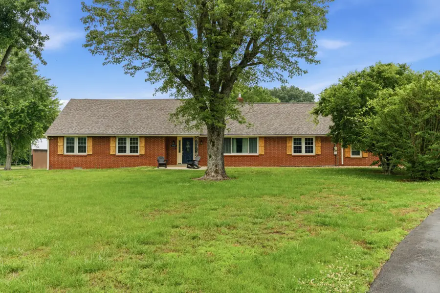 1108 Lakeview Dr, Ashland City, TN 37015 - #2