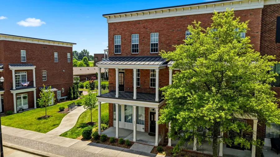 2031 Tollgate Blvd, Thompsons Station, TN 37179 - #2