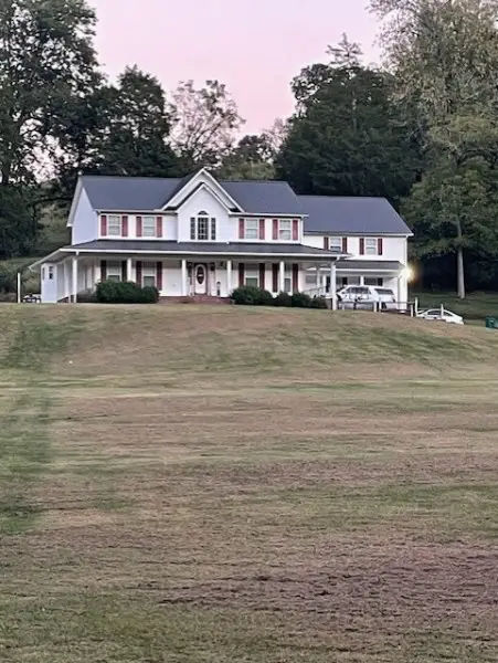 420 Long Branch Rd, Lawrenceburg, TN 38464 - #1