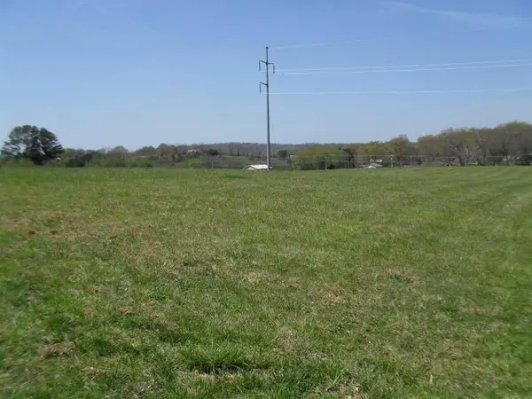 124 Waterstone Drive, Benton, TN 37307