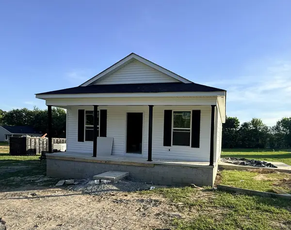 105 Hummingbird Dr, Tullahoma, TN 37388