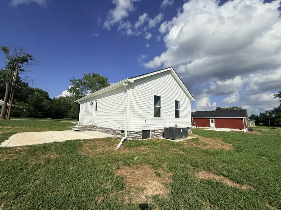 105 Hummingbird Dr, Tullahoma, TN 37388 - #3