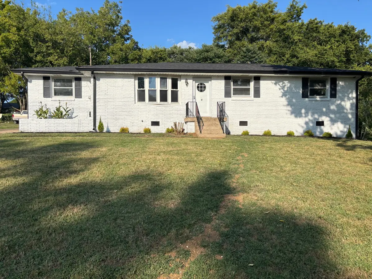 247 Bonnacroft Dr, Hermitage, TN 37076 - #1