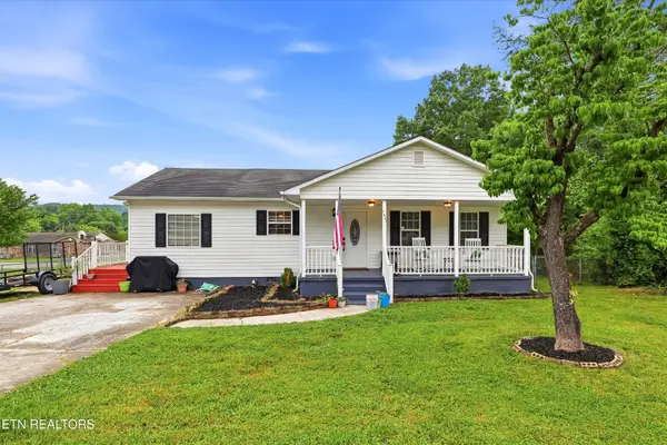 1001 Vivian Ave, Rocky Top, TN 37769