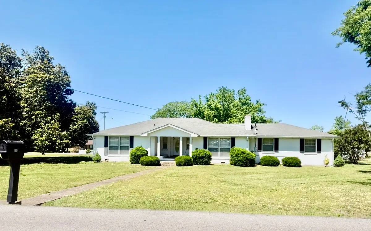 110 Oak Hill Dr, Lebanon, TN 37087 - #1