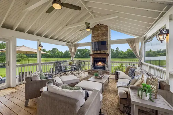 2421 Trivaca Ln, Nolensville, TN 37135