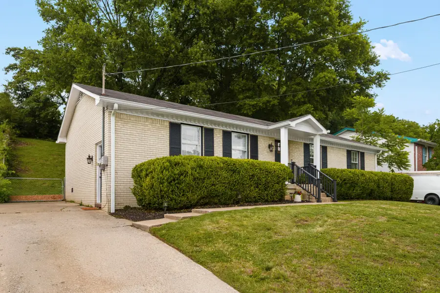 654 Huntington Pkwy, Nashville, TN 37211 - #2