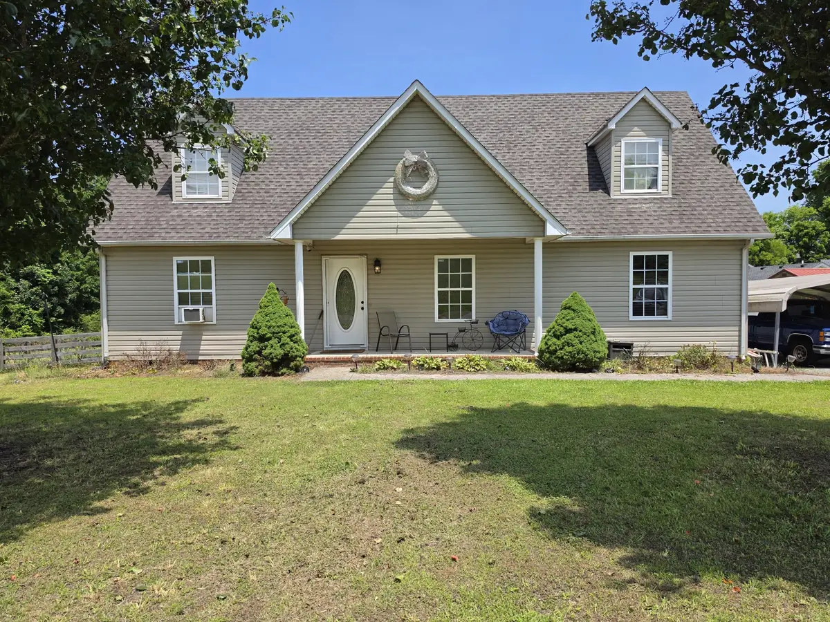 202 Ridgewood Ln, Shelbyville, TN 37160 - #1