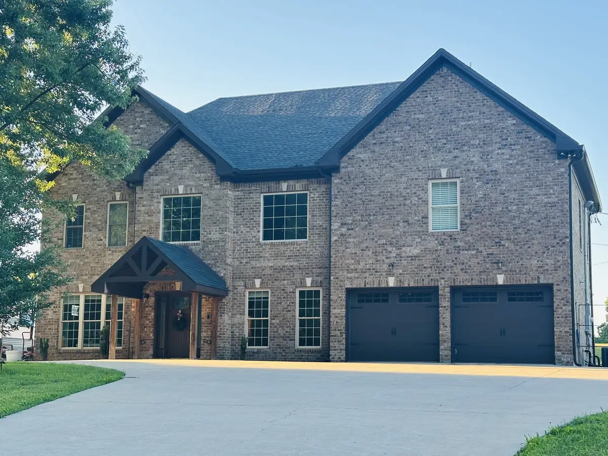 7144 Hall Rd, Greenbrier, TN 37073 - #1