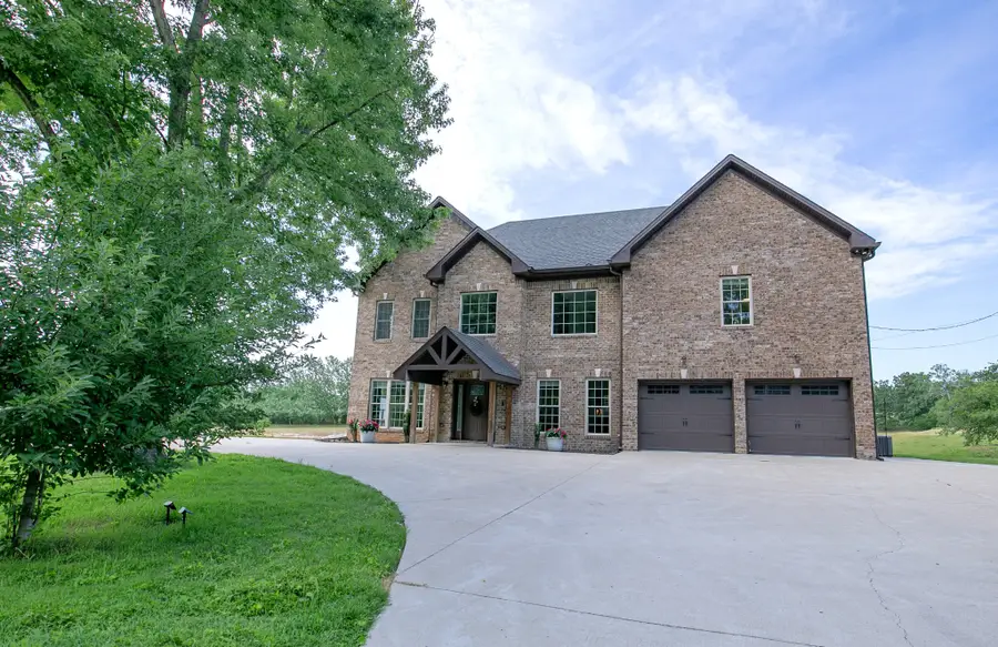 7144 Hall Rd, Greenbrier, TN 37073 - #2