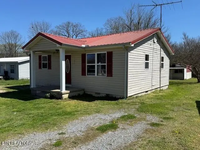 107 Pennsylvania Ave, Etowah, TN 37331 - #2