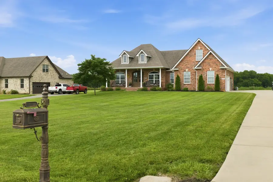 1973 Rolling Meadow Ln, Chapel Hill, TN 37034 - #2