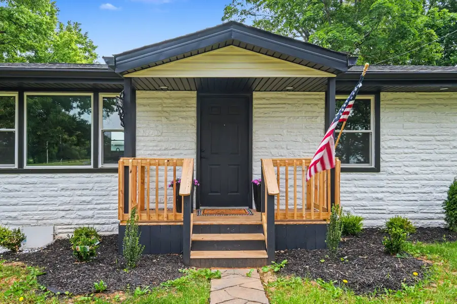 5963 Wayman Dunn Rd, Springfield, TN 37172 - #3