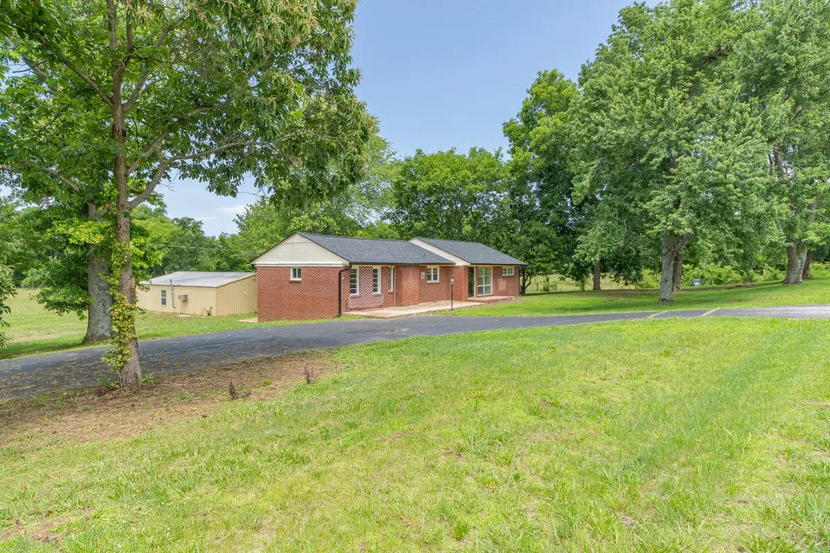 7220 Polk Ln, Columbia, TN 38401 - #1