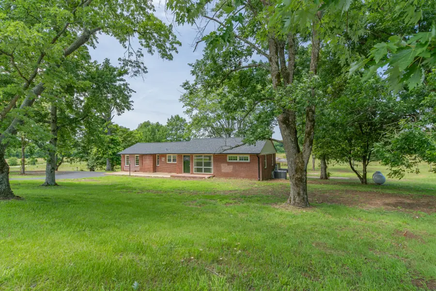 7220 Polk Ln, Columbia, TN 38401 - #2