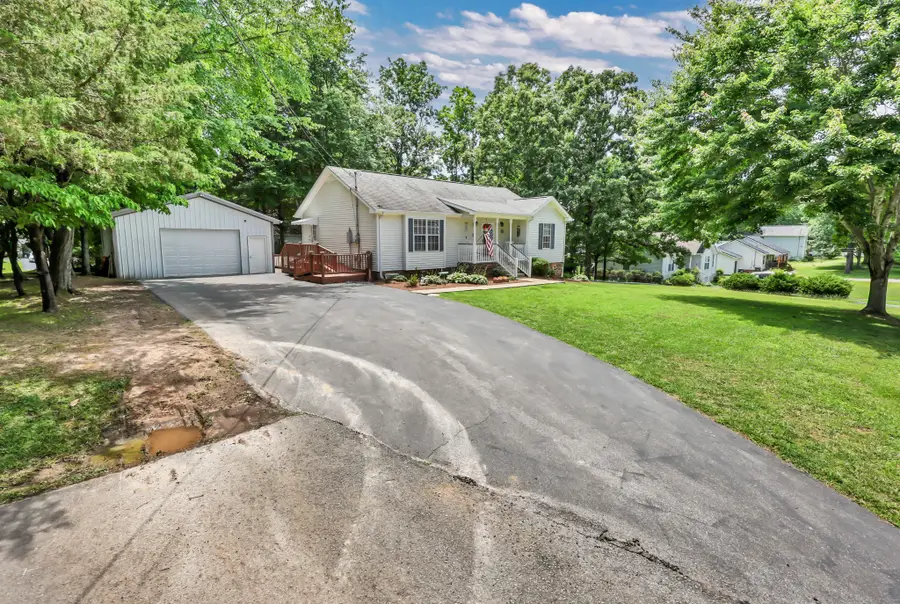 110 Acorn Dr, Dickson, TN 37055 - #3