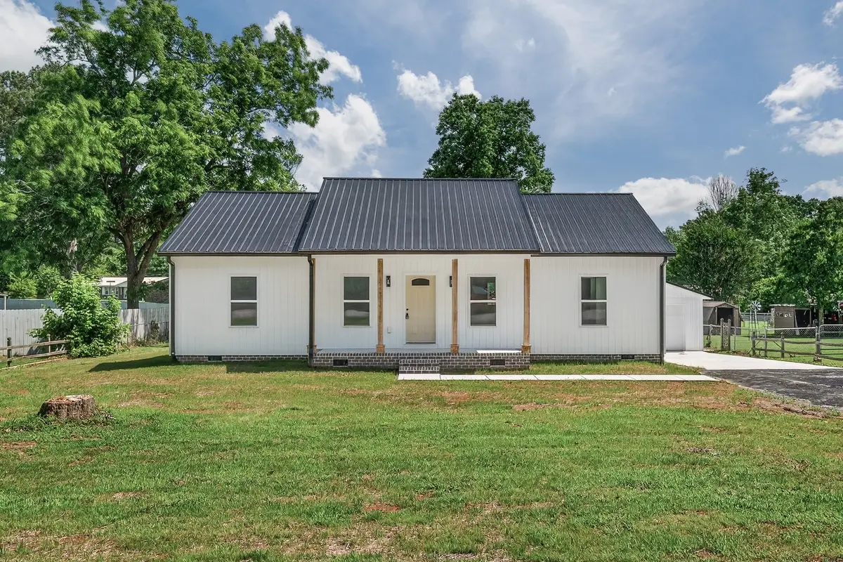76 Simmons Cir, Fayetteville, TN 37334 - #1