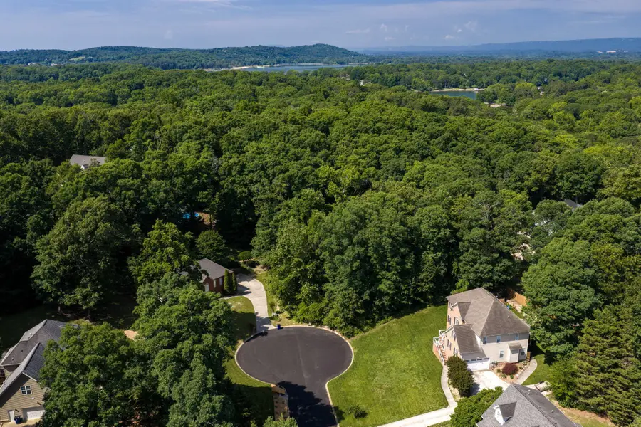 8801 College Station Lane, Soddy Daisy, TN 37379 - #3