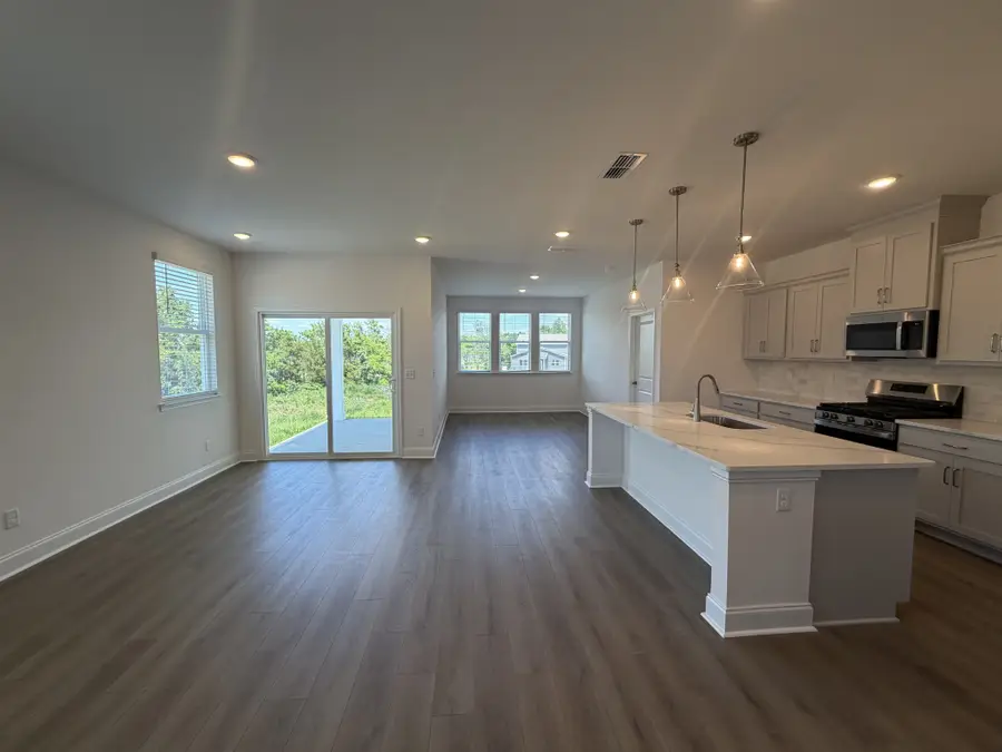 123 Dahlia Drive, La Vergne, TN 37086 - #3
