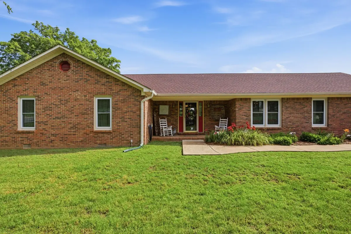 750 Mountain View Dr, Pulaski, TN 38478 - #1