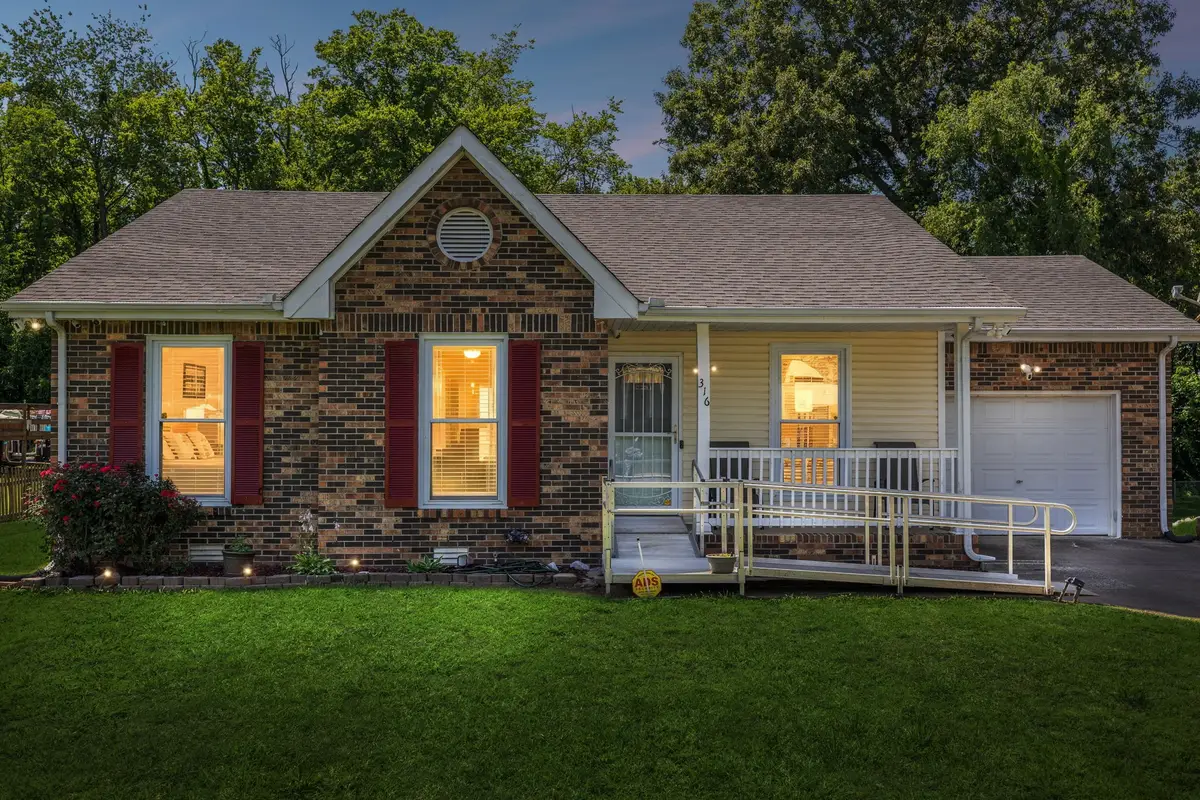 316 Kelsey Dr, Clarksville, TN 37042 - #1