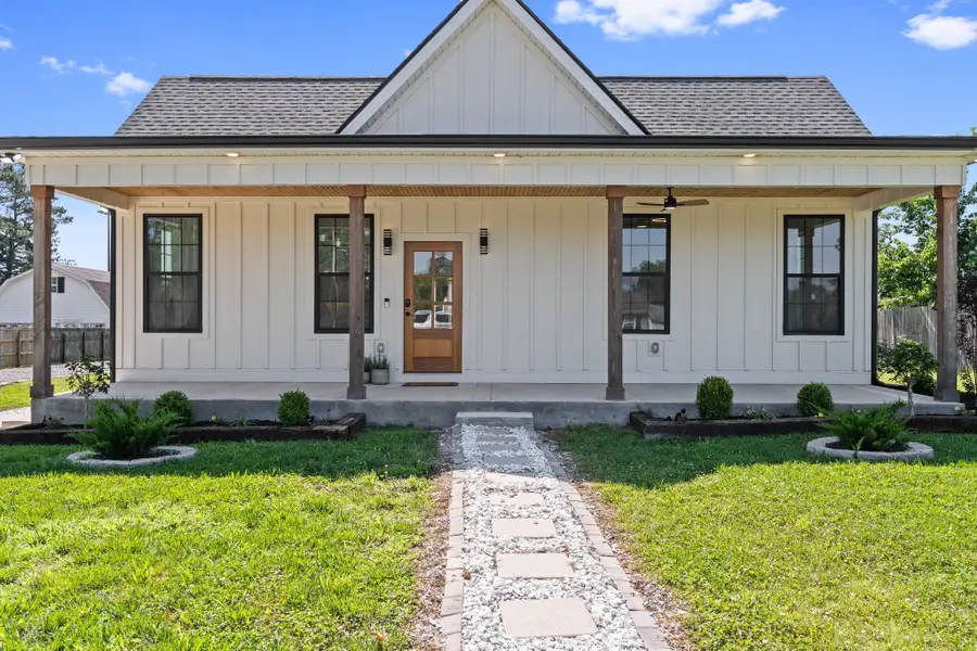 107 Shady St, Summertown, TN 38483 - #2