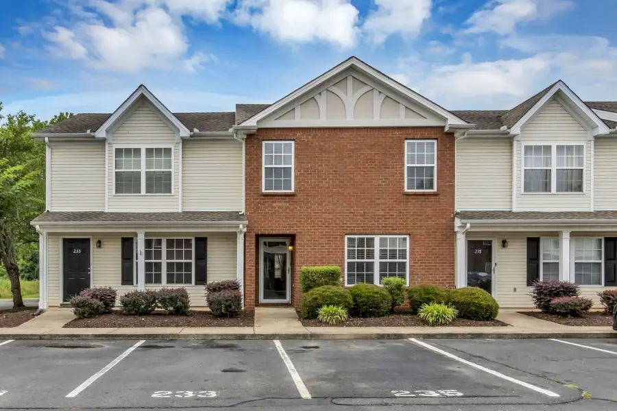 235 Arapaho Dr, Murfreesboro, TN 37128 - #2