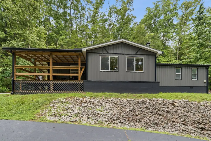 14656 Highway 438 W, Linden, TN 37096 - #3