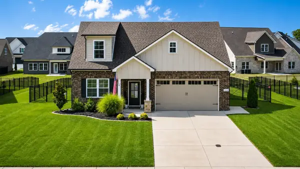 4103 Maples Farm Dr, Murfreesboro, TN 37127