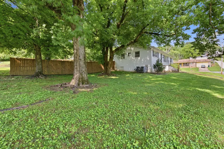 183 Gordon St, Pulaski, TN 38478 - #2