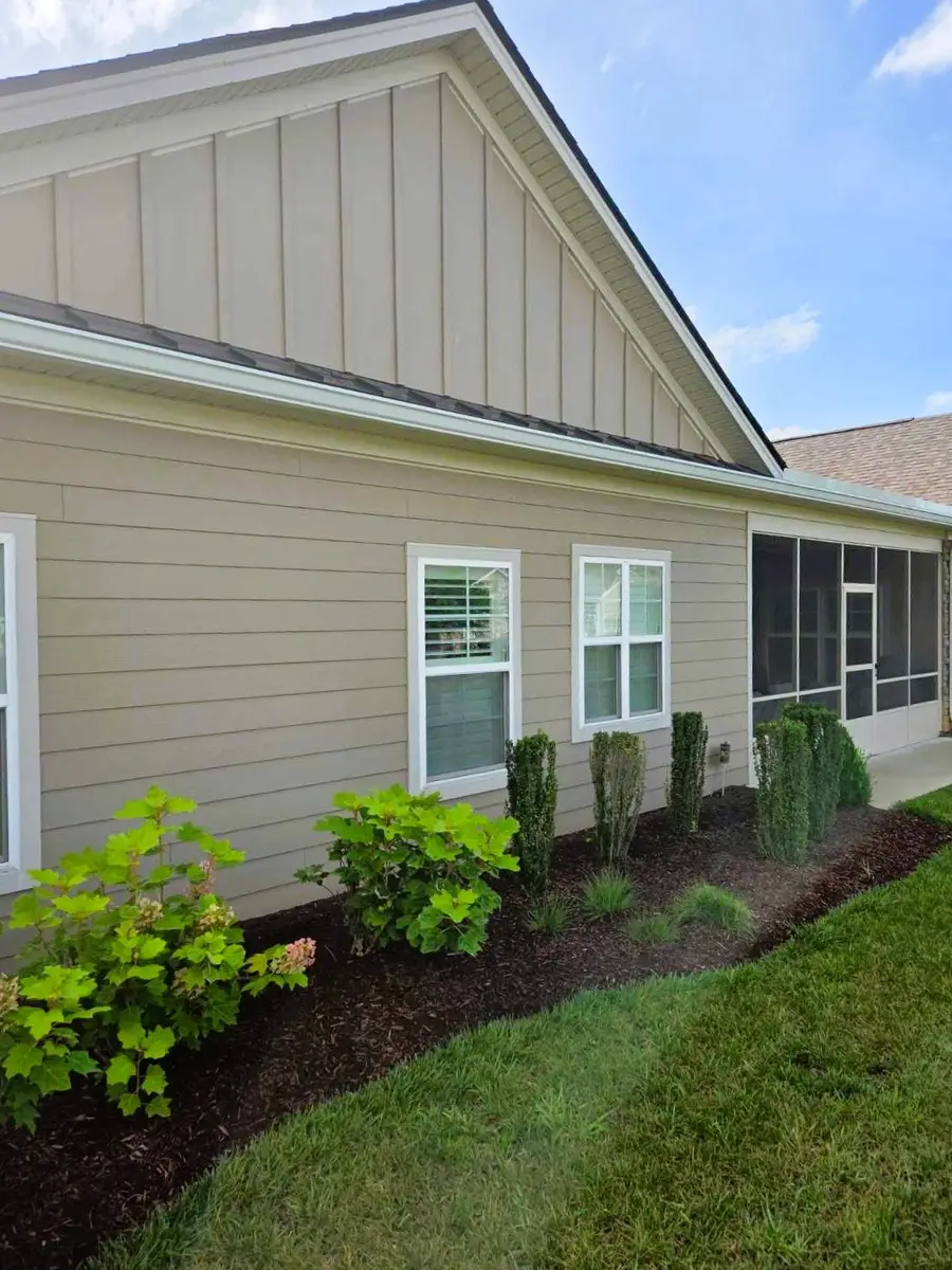 2423 Stonecenter Ln, Murfreesboro, TN 37128 - #2