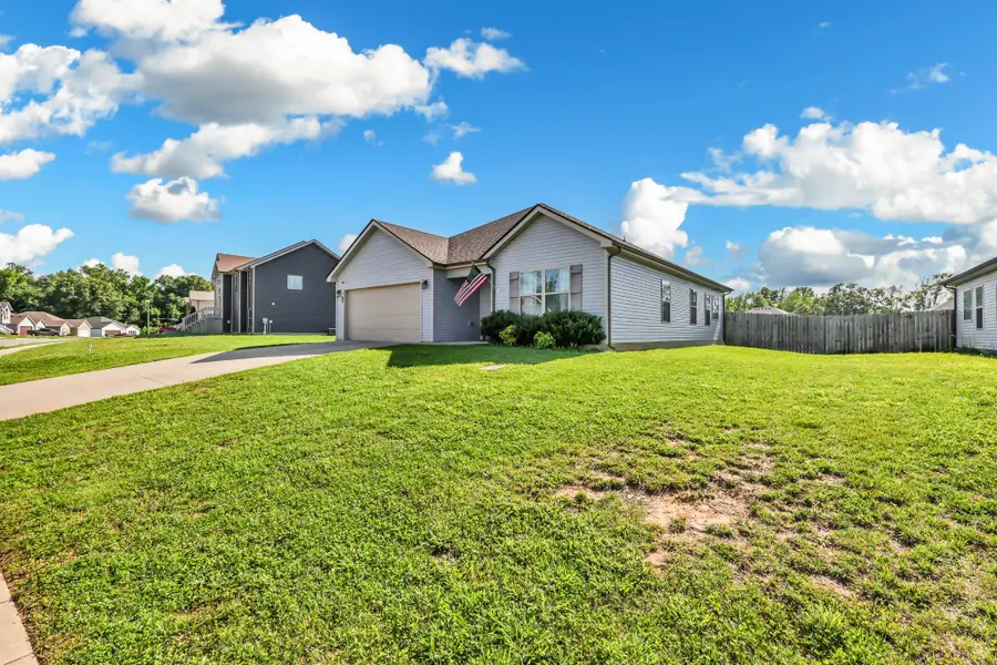 744 Tidwell Dr, Clarksville, TN 37042 - #3