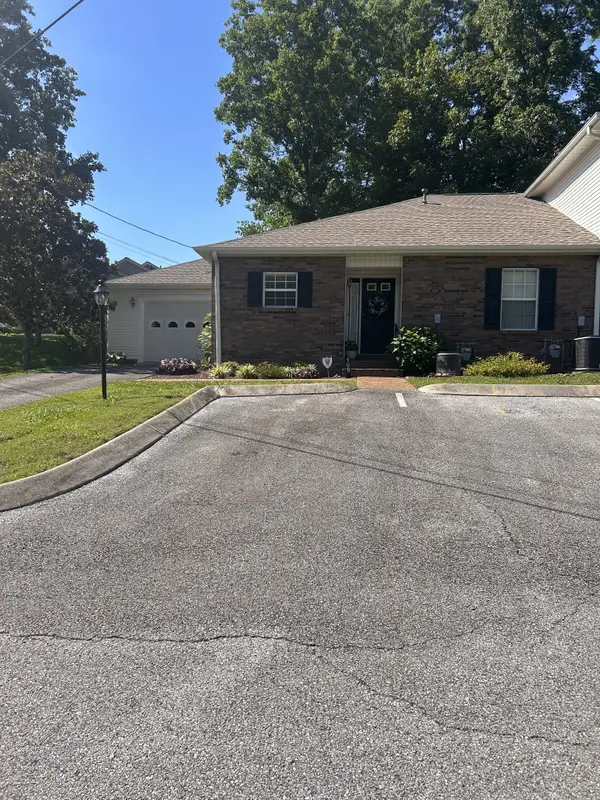 109 Eastdale Ln, Dickson, TN 37055