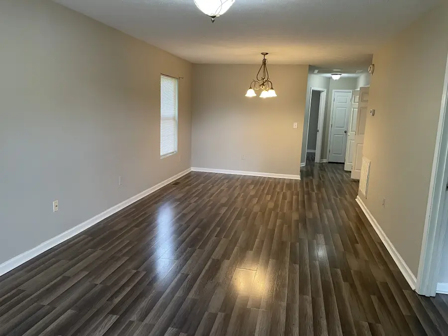 303 15th Ave W, Springfield, TN 37172 - #2