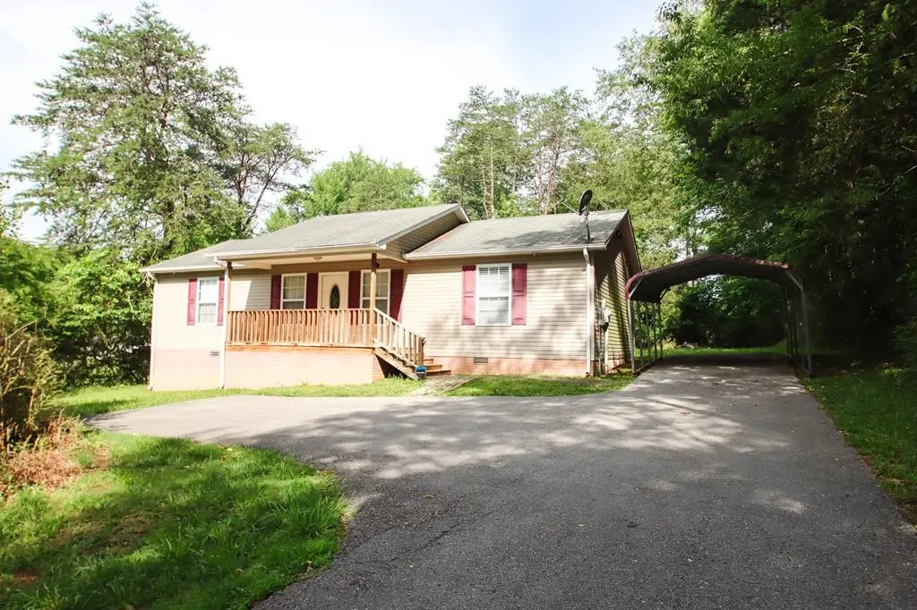 2464 Mcminnville Hwy, Sparta, TN 38583 - #1