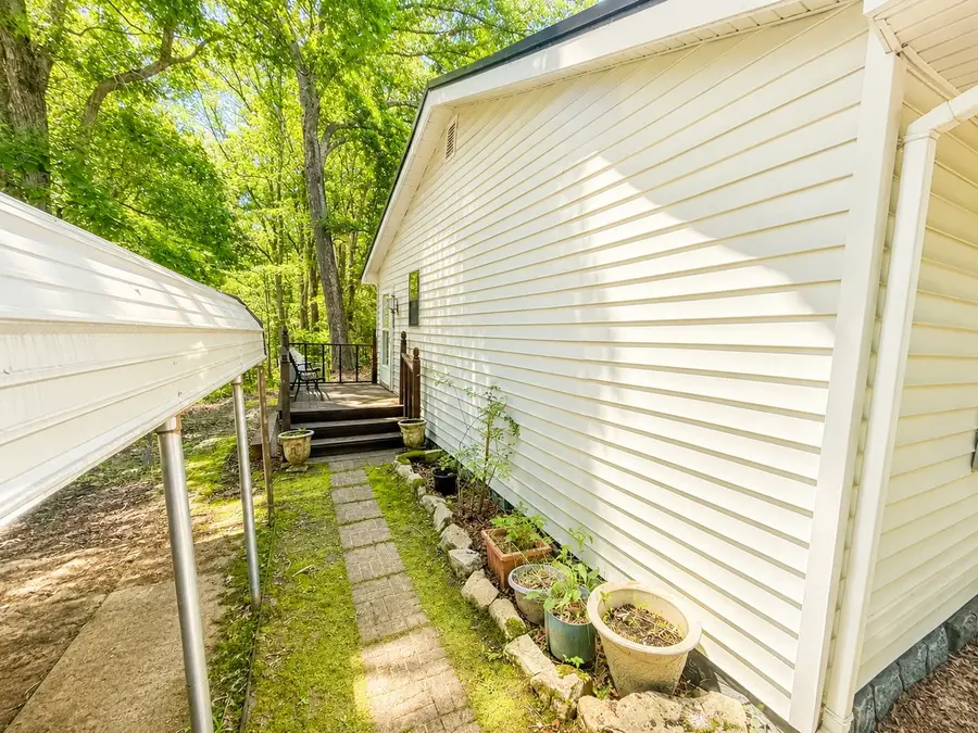 875 New Friendship Rd, Buena Vista, TN 38318 - #2